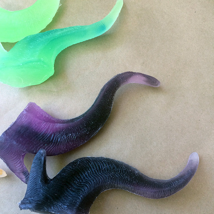 CAST TRANSLUCENT GLOW IN THE DARK HORNS