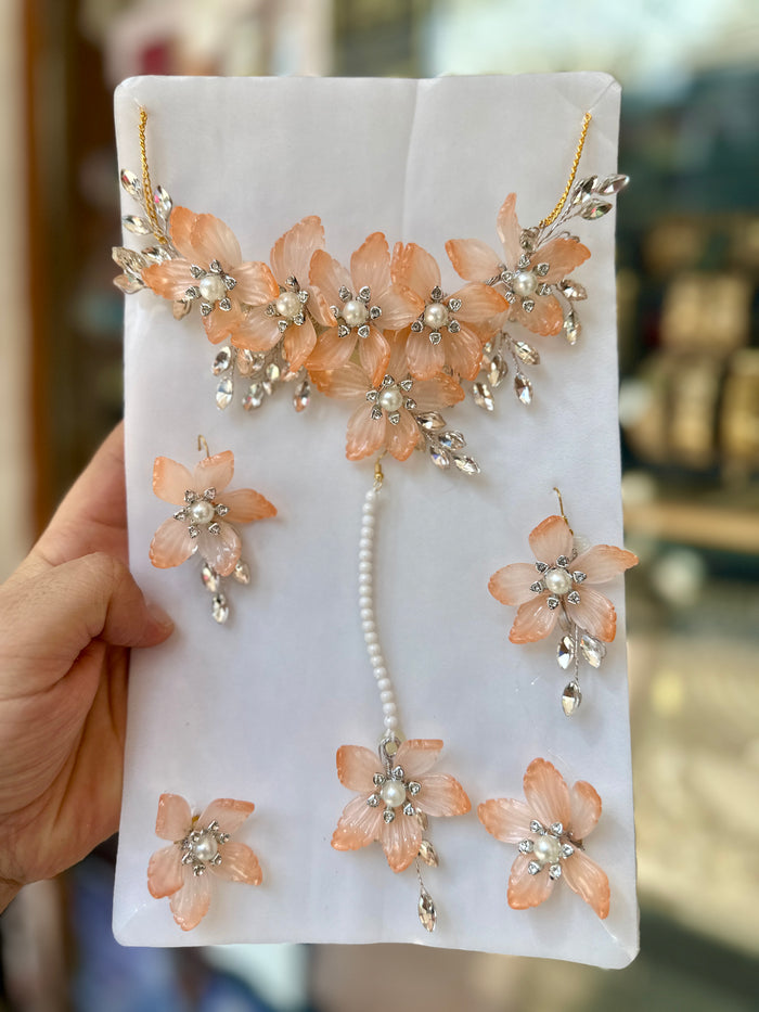 Trendy Acrylic Crystal Shine Flower Jewellery 010
