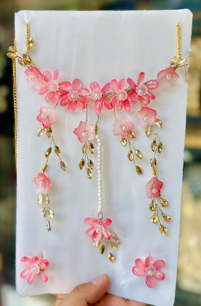 Trendy Acrylic Crystal Shine Flower Jewellery 011