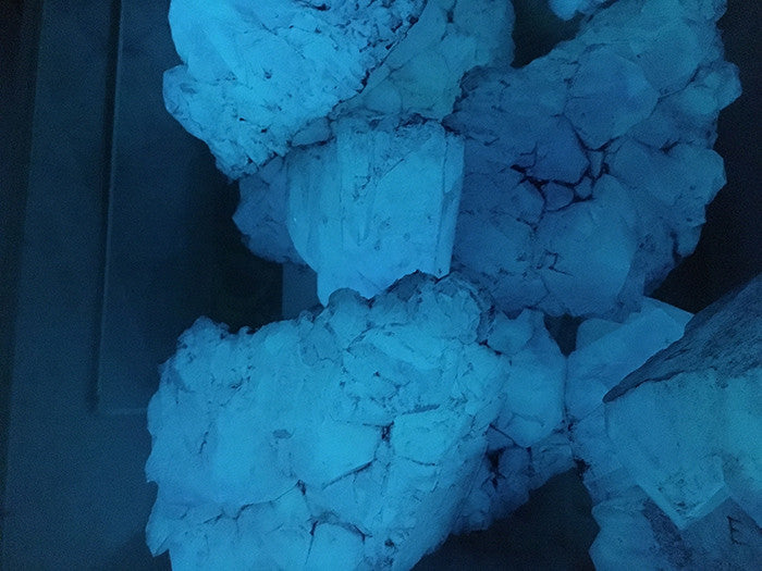 URETHANE GLOW IN THE DARK CRYSTAL- SMALL ( PURPLE)