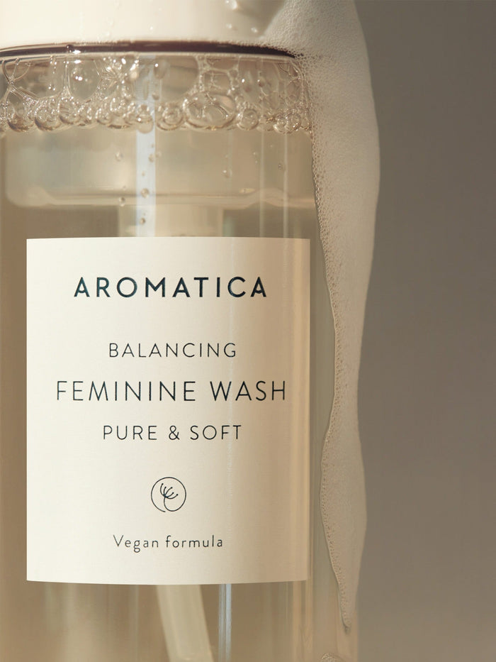 AROMATICA Pure & Soft Feminine Wash 170ml (Chamomile & Tee Tree)