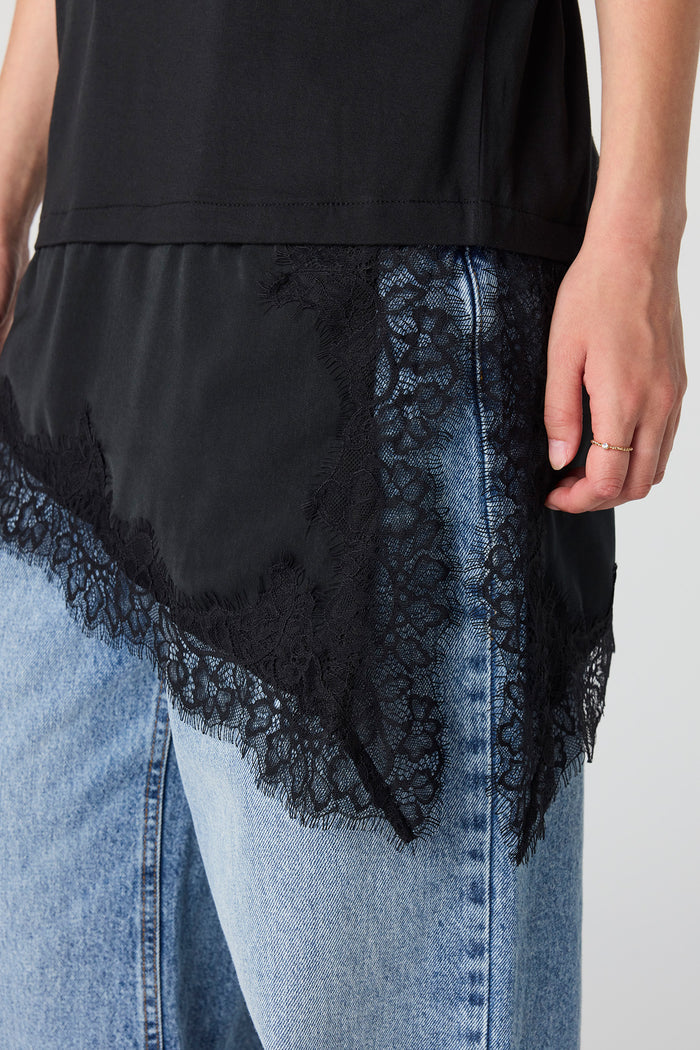Asymmetrical Lace Hem T-Shirt