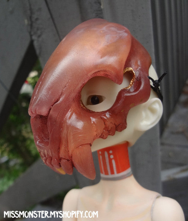 BJD SABERTOOTH SKULL MASK- BONE OR GOLD RED