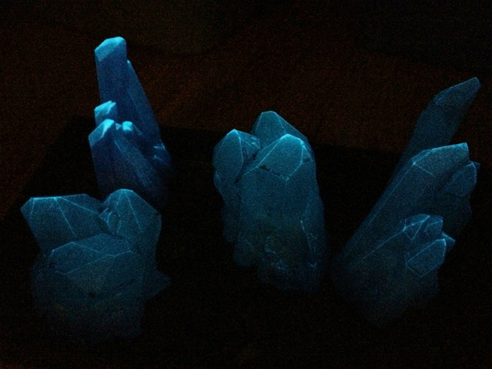 CAST CRYSTAL LED LIGHT- QUARTZ SPIKE