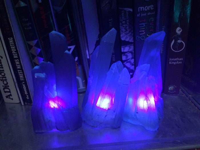 CAST CRYSTAL LED LIGHT- QUARTZ SPIKE