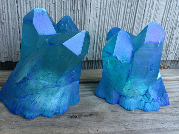 CAST CRYSTAL LED LIGHT- QUARTZ