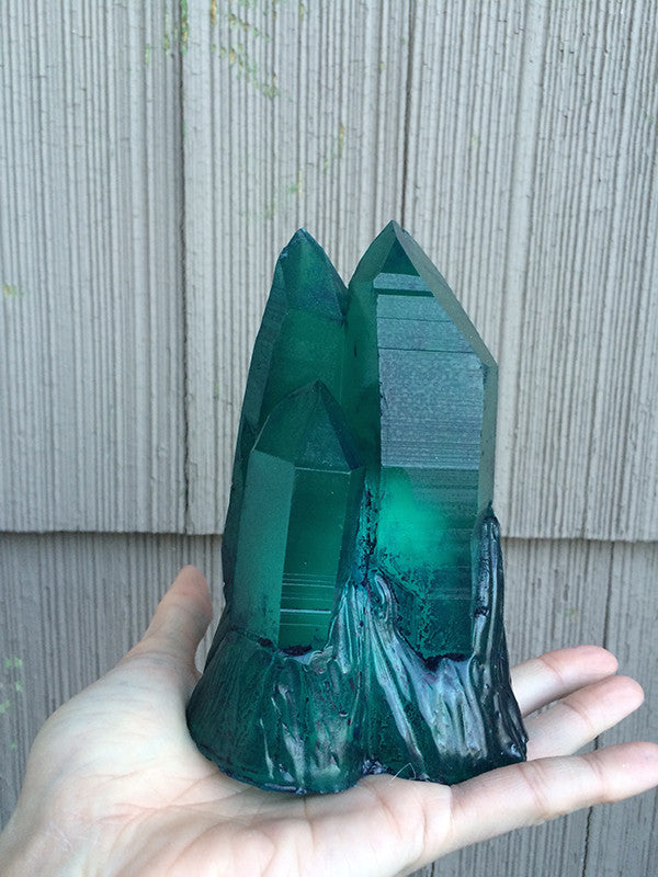 CAST CRYSTAL LIGHT - LARGE CLUSTER- BLUE