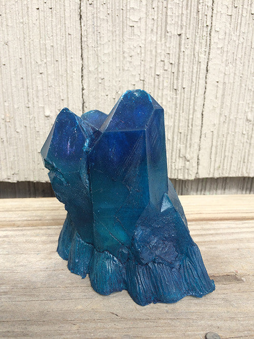 CAST CRYSTAL LIGHT- QUARTZ CHUNK