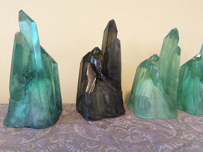 CAST CRYSTAL LIGHT- QUARTZ SPIKE