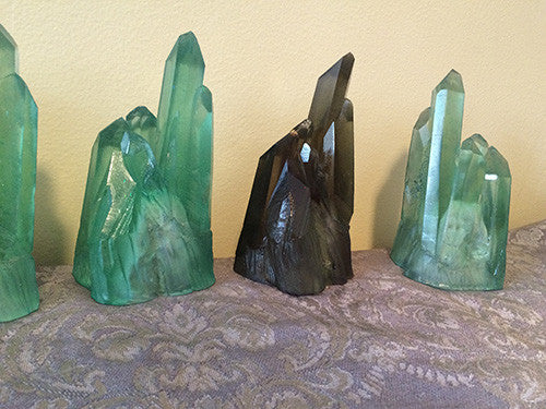 CAST CRYSTAL LIGHT- QUARTZ SPIKE