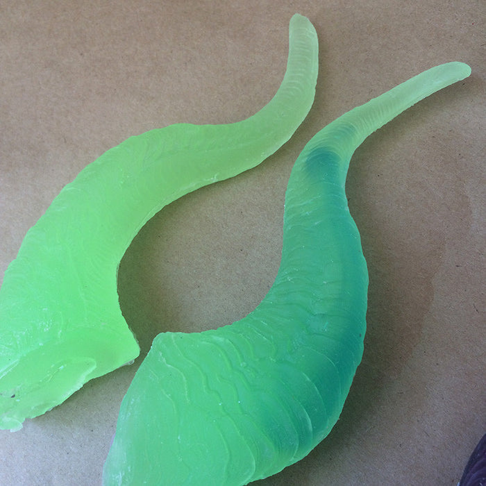 CAST TRANSLUCENT GLOW IN THE DARK HORNS