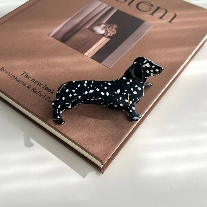 Cute dachshund-shaped hair clip by ACCITY, featuring a detailed and playful design for adding charm to hairstyles.