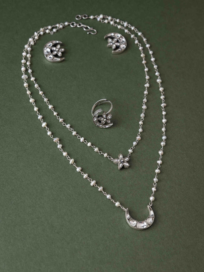 Essence Kundan Chaand Phool Moti Necklace Earring Ring Set