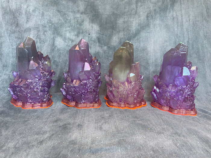 GLOW IN THE DARK CRYSTAL CLUSTER LIGHT