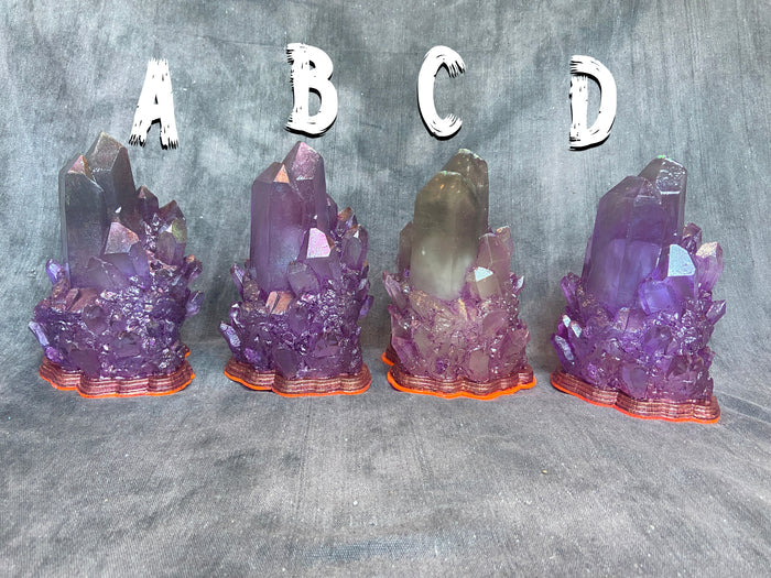 GLOW IN THE DARK CRYSTAL CLUSTER LIGHT
