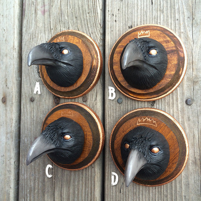 GOLD RAVEN QUEEN FAUX TAXIDERMY HEAD