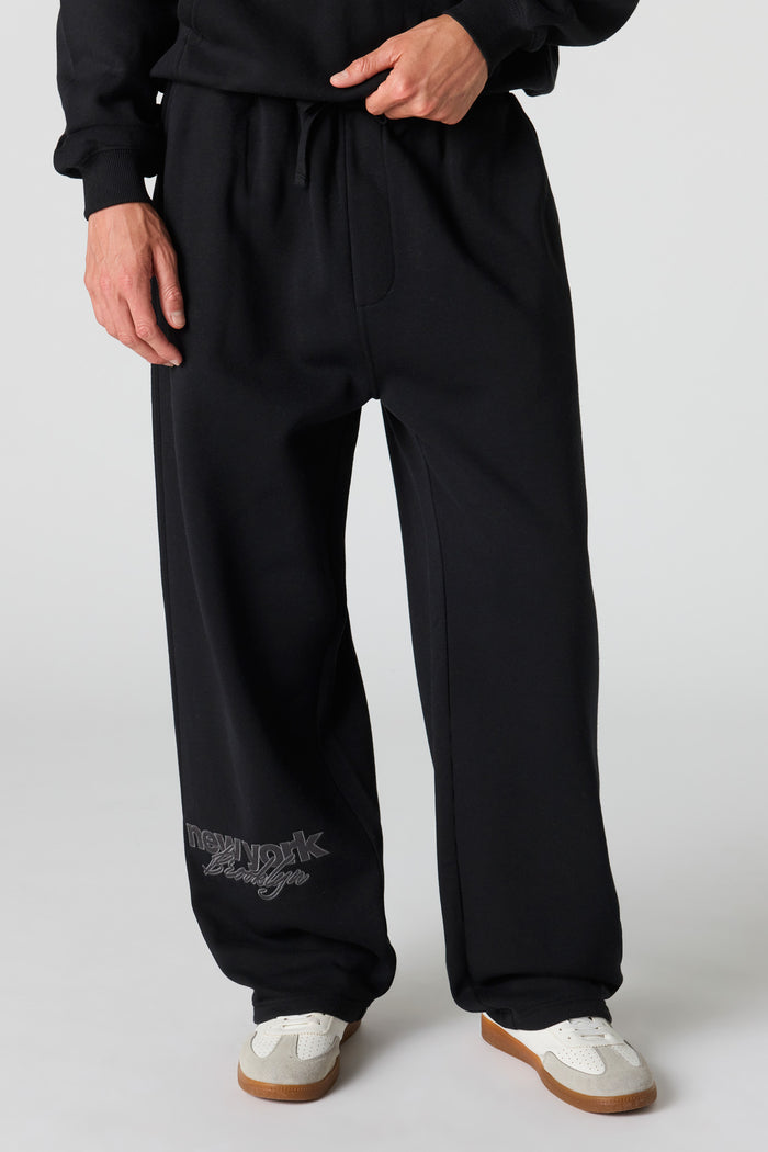 Graphic Baggy Fleece Sweatpant