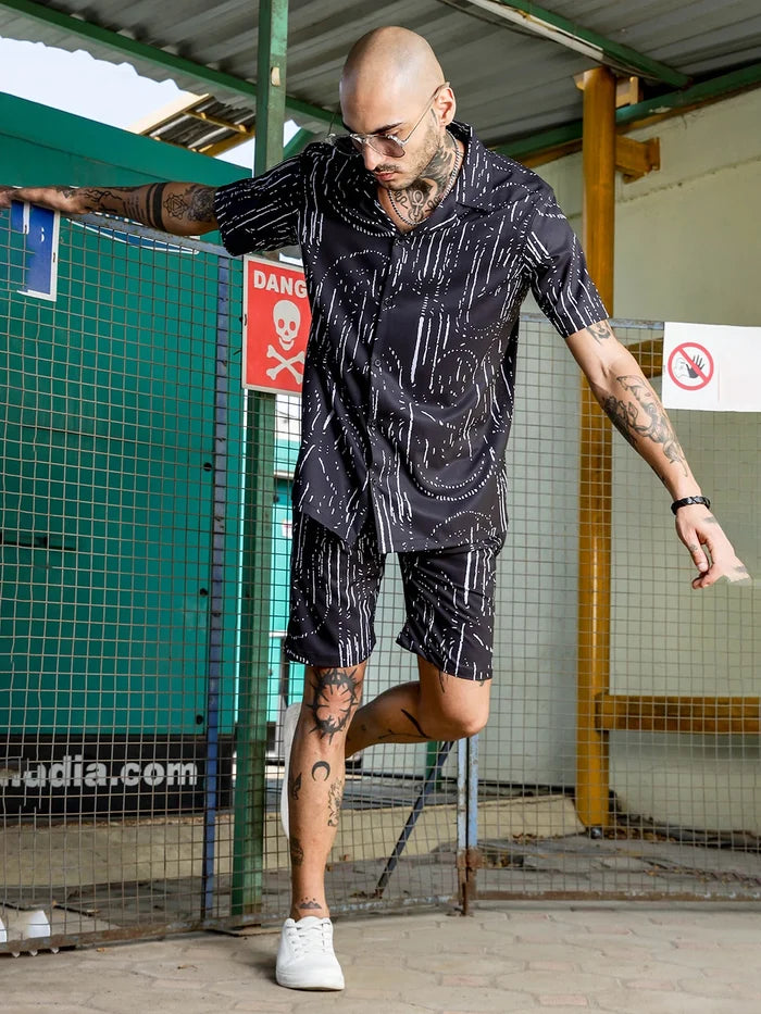 House Of Koala Black Geometric Print Textured Fabric Relaxed Fit Shorts