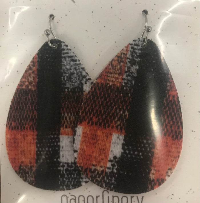 FHS GIRLS TENNIS EARRINGS