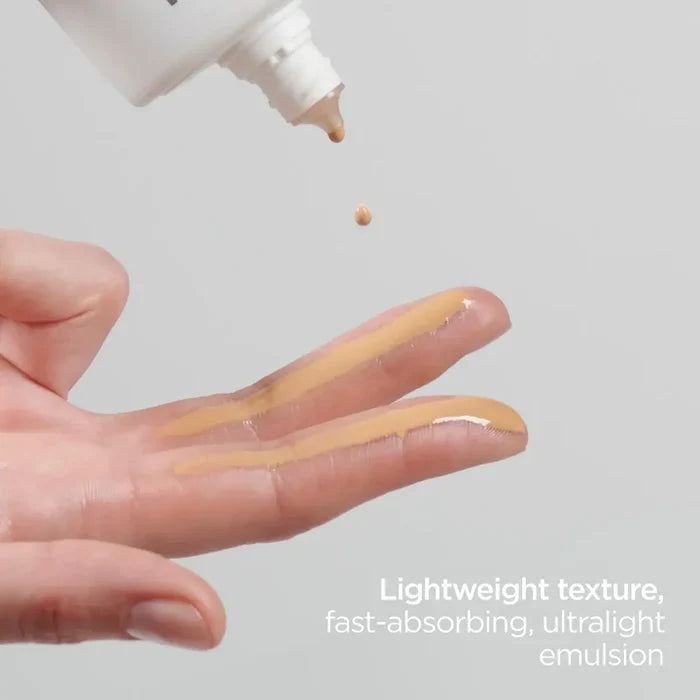 Tinted mineral sunscreen with lightweight fast-absorbing ultralight texture