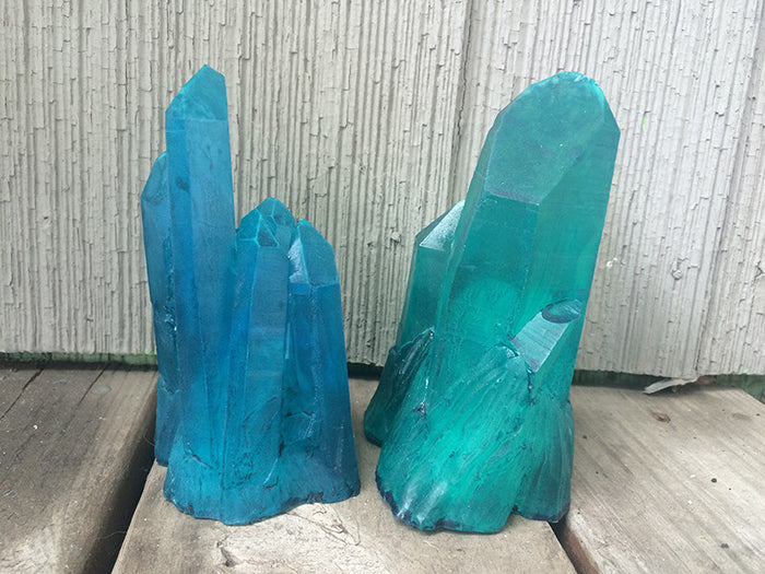 LIGHT UP/GLOW IN THE DARK CRYSTAL LIGHT