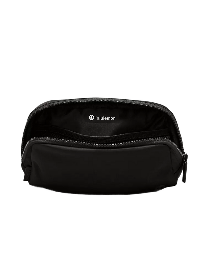 Lululemon Everywhere Belt Bag