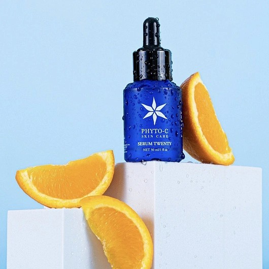 Phyto-C Serum Twenty blue dropper bottle with orange slices