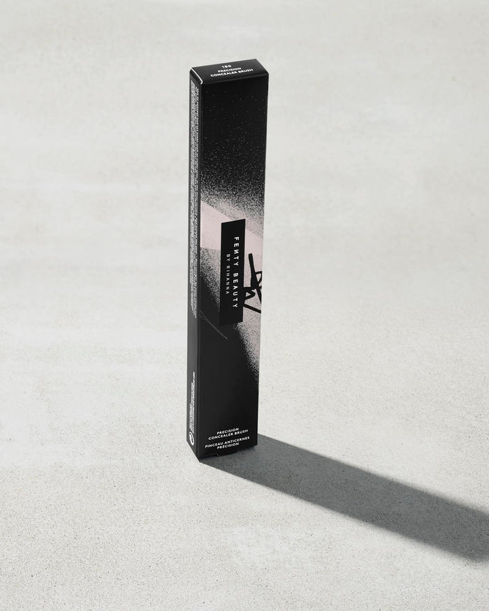 PRECISION CONCEALER BRUSH 180 ,
