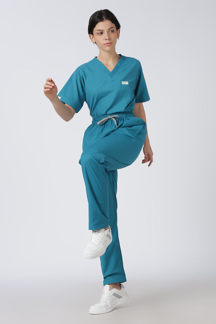 Prime – Women's V-Neck Scrub - 7 Pocket - Aqua