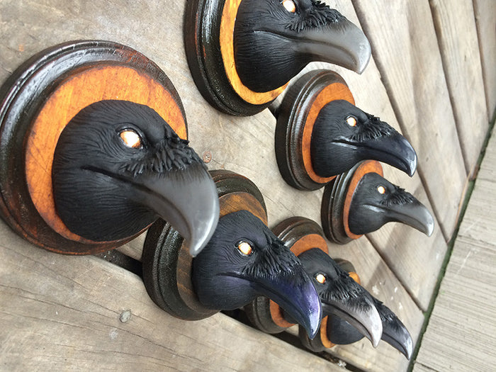 RAVEN QUEEN- WALL MOUNT BUST