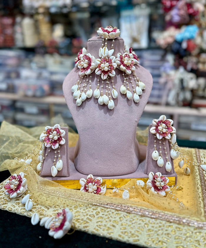 Shells Jewellery Magenta Colour