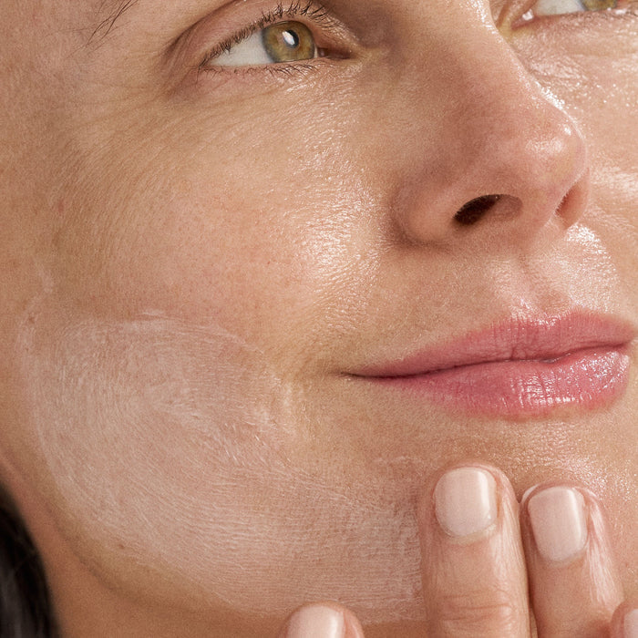 super rich repair moisturizer model