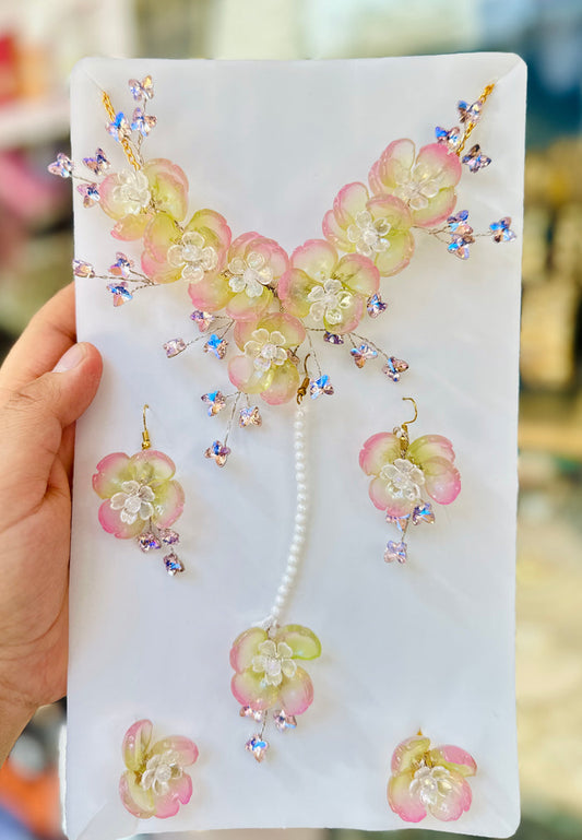 Trendy Acrylic Crystal Shine Flower Jewellery 012