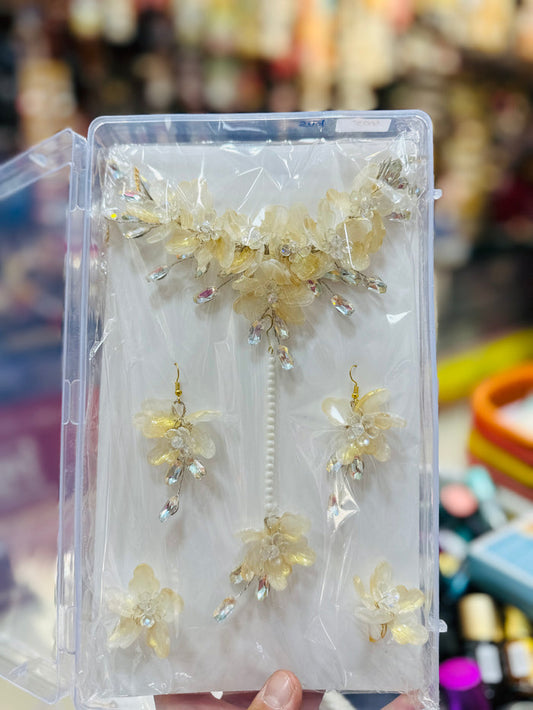 Trendy Acrylic Crystal Shine Flower Jewellery 05