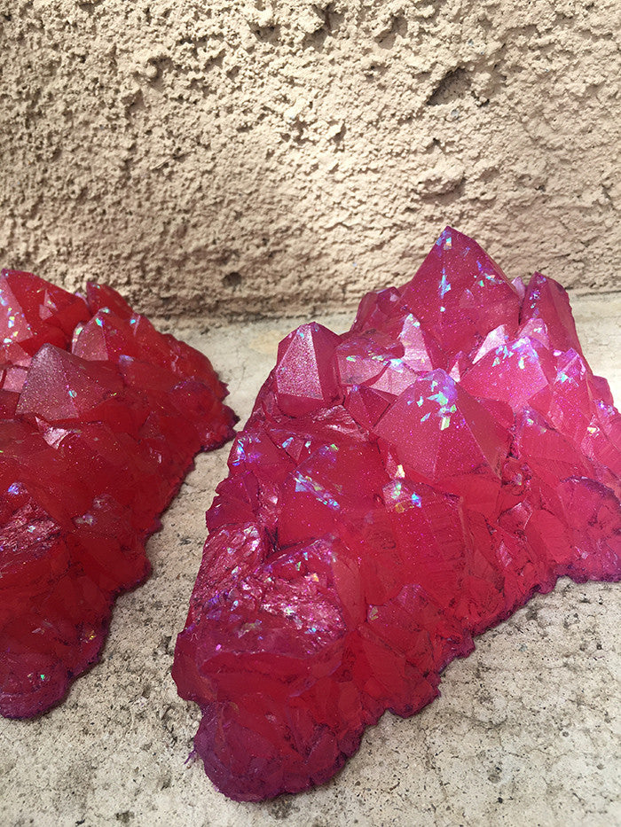 URETHANE GLOW IN THE DARK CRYSTAL- LARGE ( PINK )