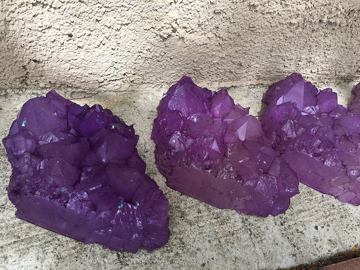 URETHANE GLOW IN THE DARK CRYSTAL- LARGE ( PURPLE)