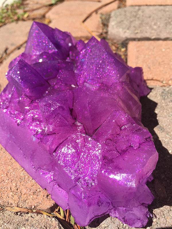 URETHANE GLOW IN THE DARK CRYSTAL- LARGE ( PURPLE)