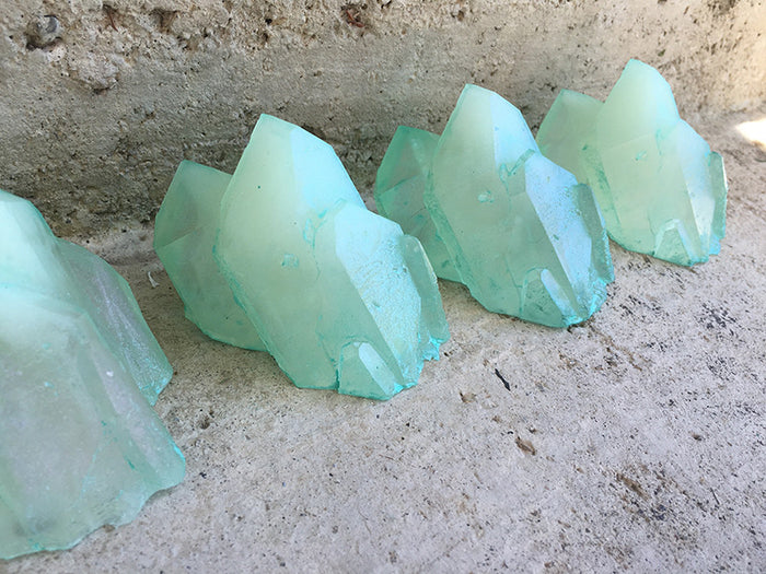 URETHANE GLOW IN THE DARK CRYSTAL- SMALL (MINT GREEN)
