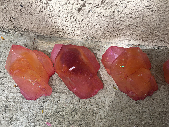 URETHANE GLOW IN THE DARK CRYSTAL- SMALL ( ORANGE)
