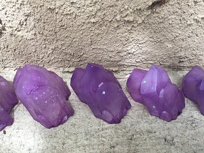 URETHANE GLOW IN THE DARK CRYSTAL- SMALL ( PURPLE)