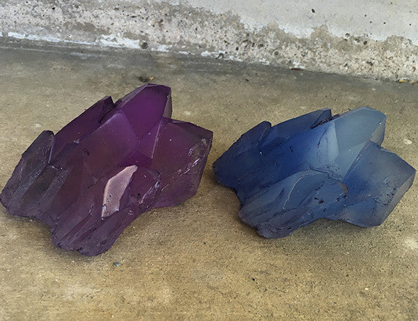 URETHANE GLOW IN THE DARK WALL CRYSTAL- SMALL- BLUE/PURPLE