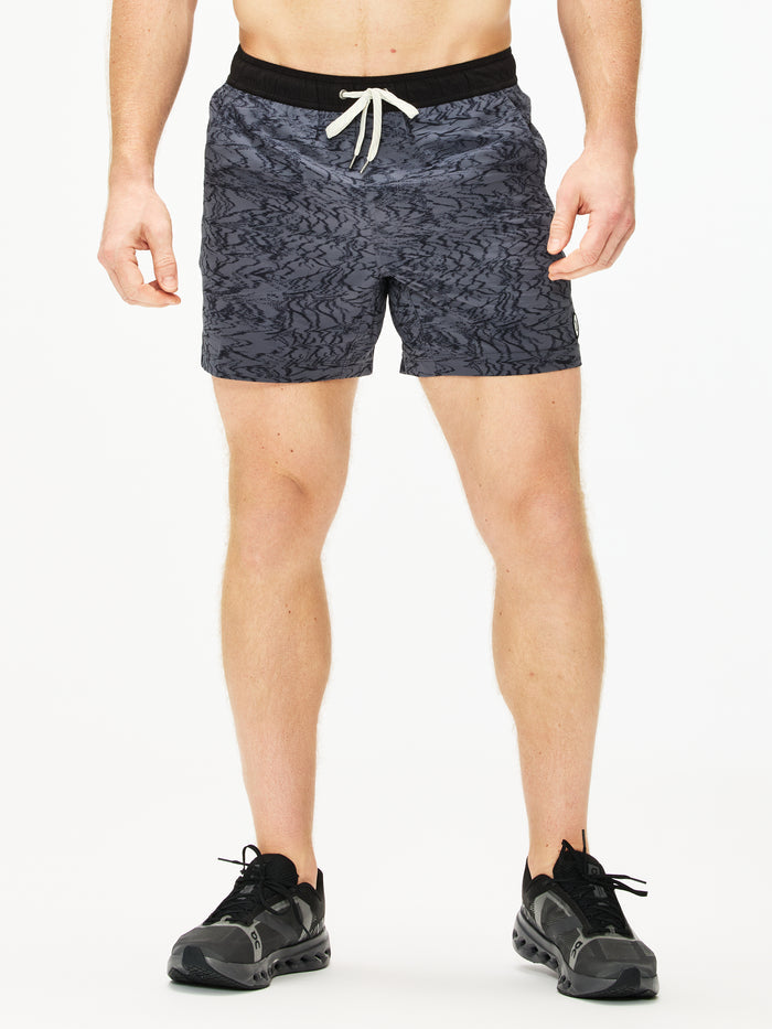 Vuori Kore Short 5" - Lined